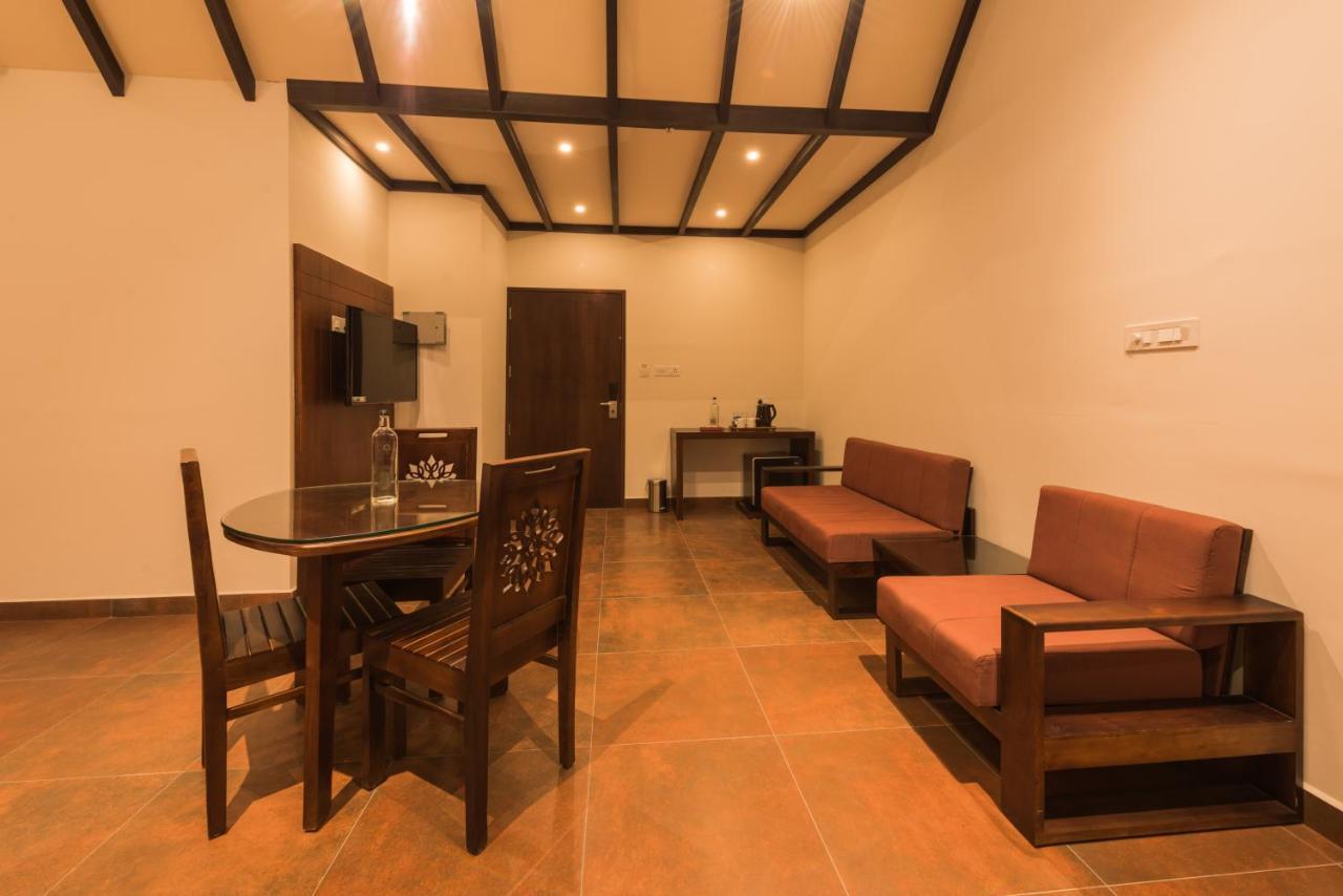 Trivers Resort Munnar Buitenkant foto